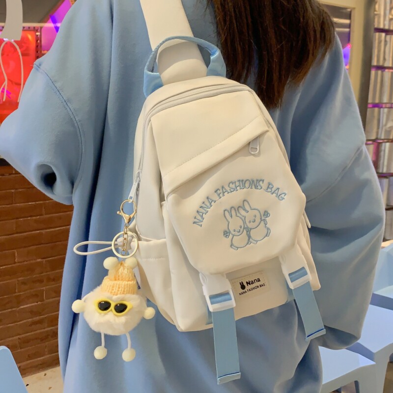 女生斜挎包2025新款撞色休闲胸包大容量斜背骑行背包平板胸前挎包